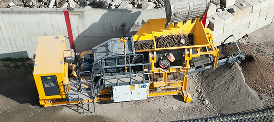 HI0870 Hook Lift Jaw Crushers